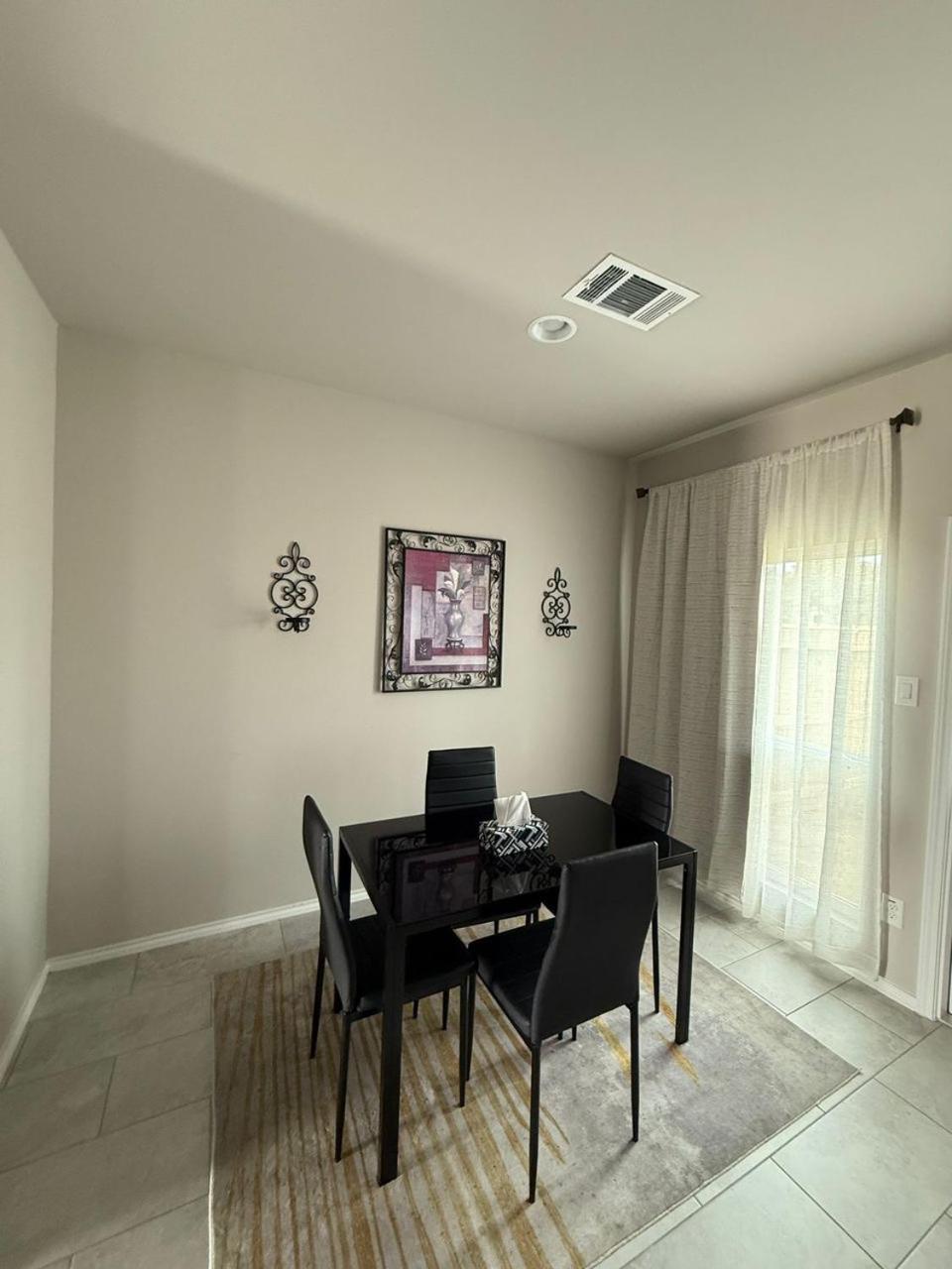 Gorgeous, Brand New 3 Bedrooms Home- Built 2024, Near Seaworld & Lackland Afb Сан Антонио Екстериор снимка